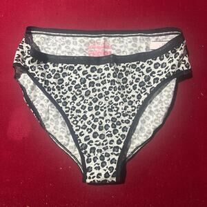 Victorias secret black and white